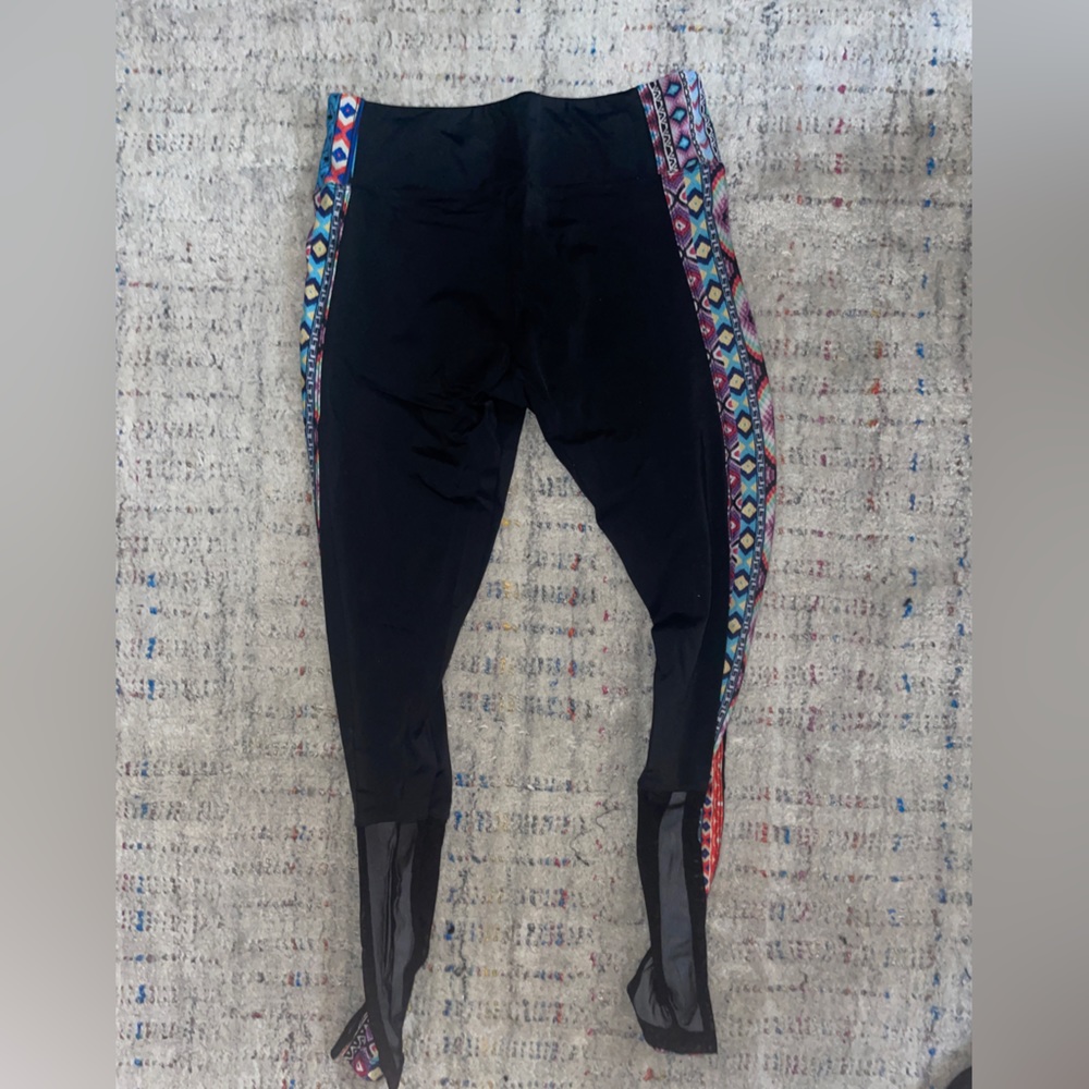 Onzie Friendship Pattern Matching Set - Leggings … - image 7